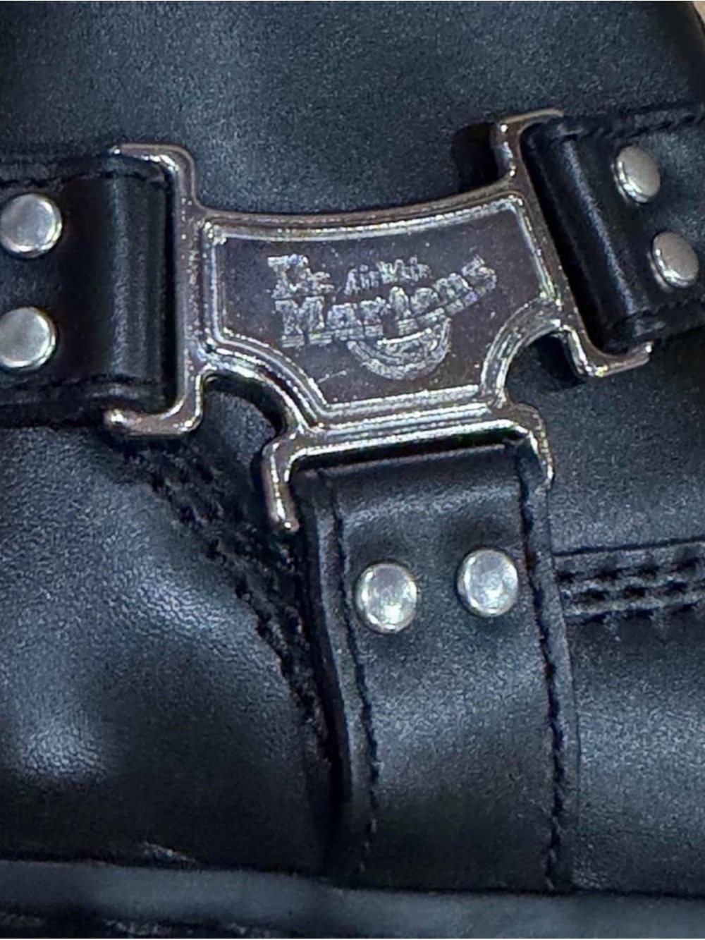 Dr. Martens Anistone Hi Black Leather Moto Harness Boots - Women 8 / Men 7 NWT - Picture 4 of 8